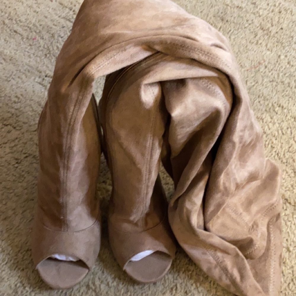 Open Toe Boots - Picture 4 of 6